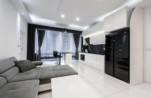 Nikiszowiec Apartment | White Luxury Apartment