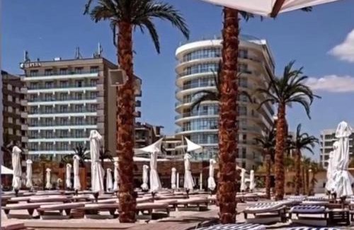 Jibert Apartment | White Luxury Apartament