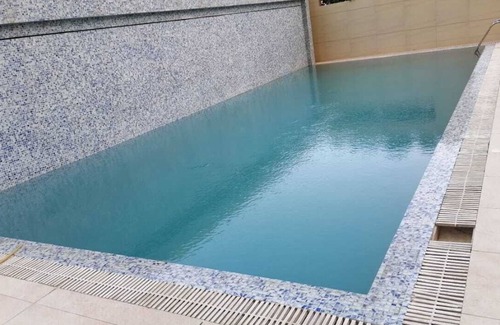 Mahboula Apartment | White luxury Suite hotel