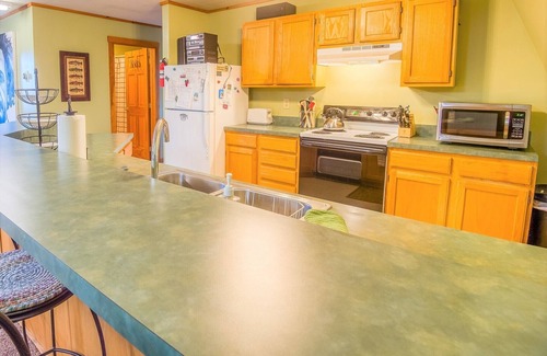 Littleton Apartment | White Mountain Barn GuestHouse w/Views!