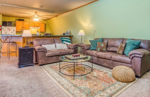 Littleton Apartment | White Mountain Barn GuestHouse w/Views!