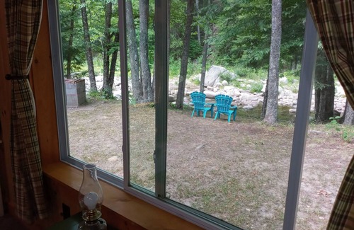 Woodsville Cabin | White Mountain scenic river camp with cozy cabin