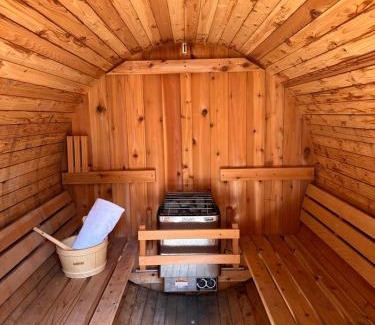 Naches House | White Pass Log Cabin Luxury Retreat