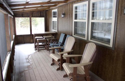 Toledo House | White Pine Cottage