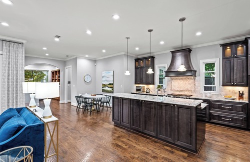 Lake Highlands House | White Rock Valley: Luxe 5-Bedroom Hideaway