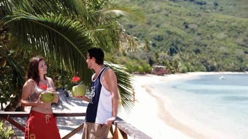 Naviti Island Hotel | White Sandy Beach-Best Manta Snorkeling