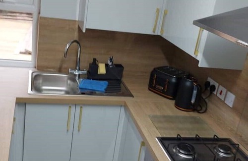 Little Holland House | White Shelf West Dartford