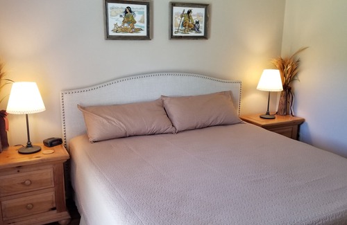 Crawfordville House | White Squirrel Cottage