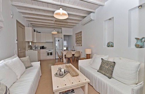 Tinos Villa | White Tinos Luxury Suites