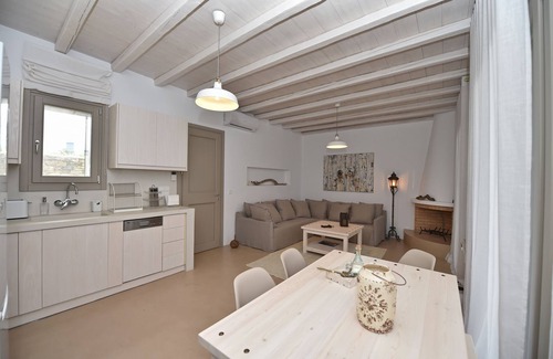 Tinos Villa | White Tinos Luxury Suites