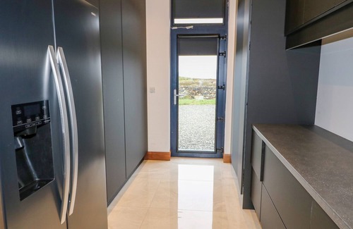 Maghery Cottage | WHITEHORSE HOUSE, pet friendly in Dungloe, County Donegal
