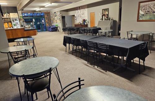 Longburn Hotel | Whitehorse Inn