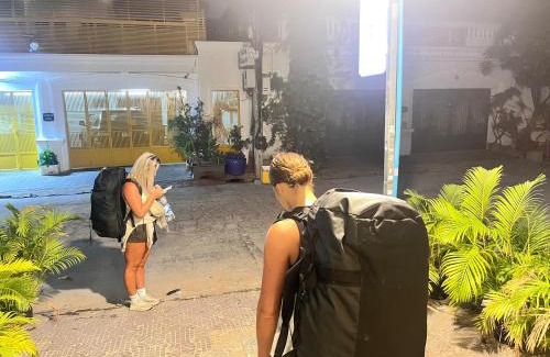 Dangkao Hotel | WhiteHouse Guesthouse B