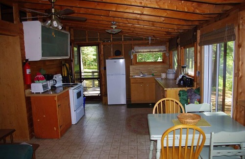 Carlow/Mayo Cottage | Whitepine Cottage - Boulter, Ontario, Canada