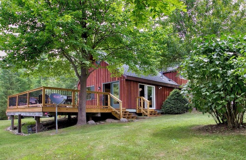 Keuka Park Cabin | Whitetail Pines Cabin