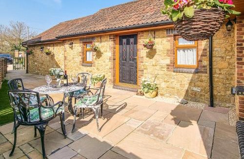 Eleighwater House | Whitney Cottage