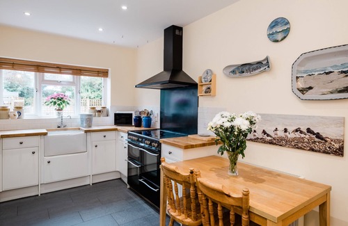 Swalecliffe House | Whitstable's Beachcombers, Sleeps 10, Dog Friendly