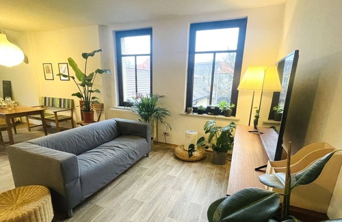 Giebichenstein Apartment | Whole apartment, 2 rooms. Close to the Saale, Burg (Plant Room 6)