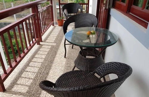 Union Island House | Whole home- The Home Hotel - Badeau Apt