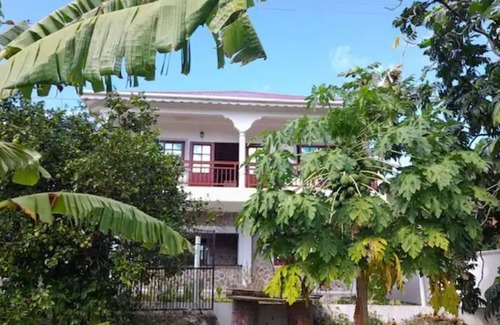 Union Island House | Whole home- The Home Hotel - Badeau Apt