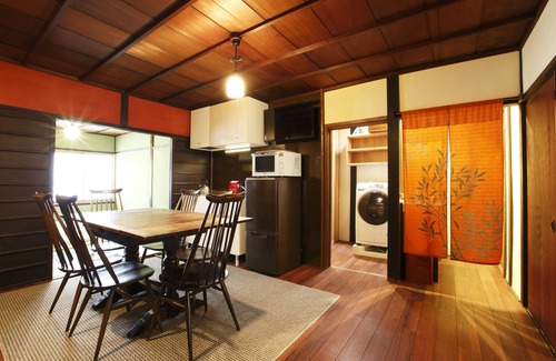 Central Kyoto House | Whole house rental near Nijo castle