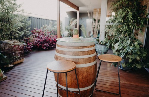 Yakamia House | Why travel overseas when such an urban retreat beckons at Stillwaters