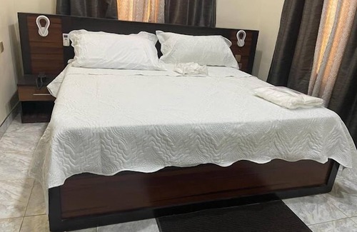 Akahia Hotel | Whyte House Hotels