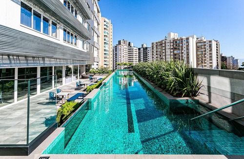 Centro Apartment | WI-FI 350MB | Foodhall | 450m from Shopping #CA14