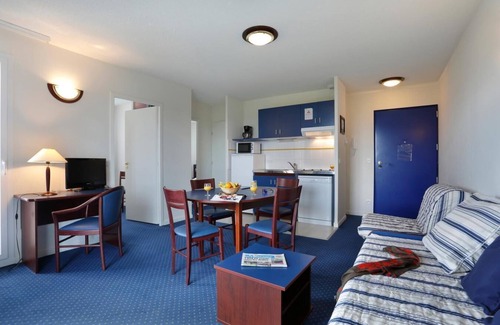 Pyrenees 2000 Apartment | Wifi, 100m from resort center, fitness, terrace, balcony, tv, ski locker, 30m², Pyrénées 2000