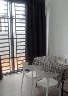 Kota Setar District House | WIFI 3 aircond room Tulip Homestay Hospital Sultanah Bahiyah