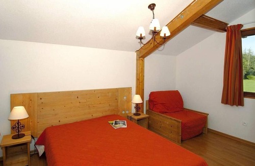 Evian-les-Bains Apartment | Wifi, fitness, swimming pool, terrace, parking, tv, 50-53m², Thollon les Mémises