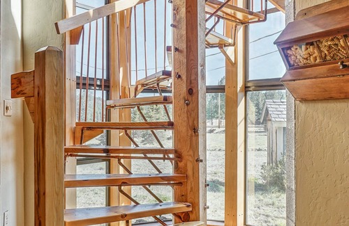 Parks House | Wild Bill Retreat | Treehouse | Acre of Fun | Near Grand Canyon & Williams