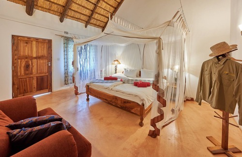 Lusaka Cabin | Wild Dogs Lodge