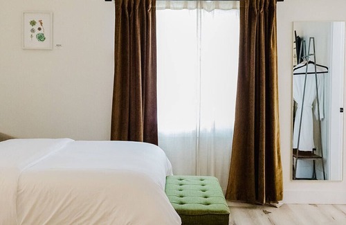Gold Beach Hotel | Wild Iris Room at The Wildflower Inn