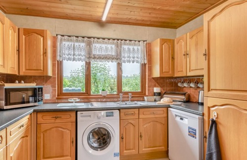 Somerton House | Wild Meadow Lodge - Two Bedroom House, Sleeps 3