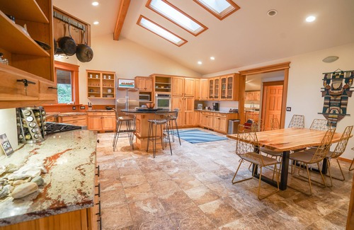 Quilcene Cabin | Wild Oyster Lodge on Hood Canal: Breathtaking Water Views, Beach, & Hot tub