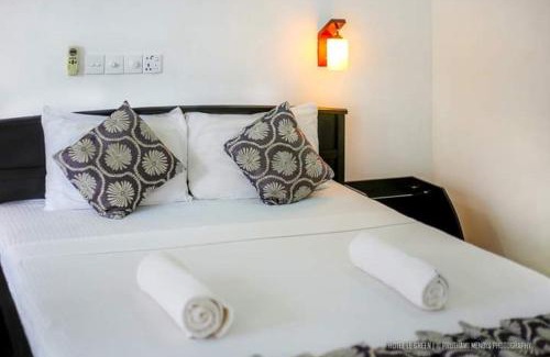 Thanamalvila House | Wild safari & bunglow