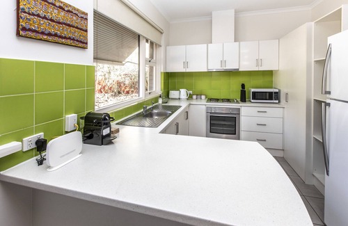 Araluen House | Wild Yam Artstay -Alice Springs