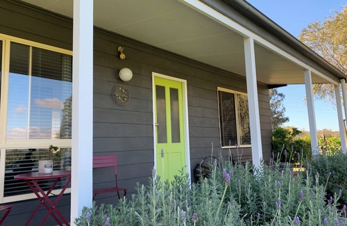 Lovedale Cottage | Wilderness cabin Lovedale