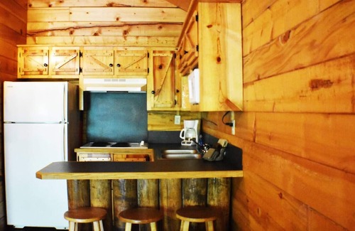 Octavia Cabin | Wilderness Cabin on North End of Broken Bow Lake
