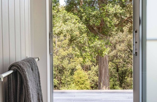 Conjola House | Wilderness Haven - luxury eco retreat with pool