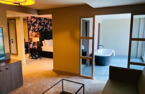 Ault Hucknall Hotel | WILDES INNS