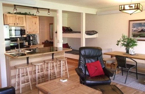 Moose Wilson Road Condo | Wildlife, Tram&Mountain Views, Creek, GTNP & Yellowstone, Free Bikes