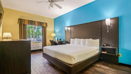 Crawfordville Hotel | Wildwood Inn