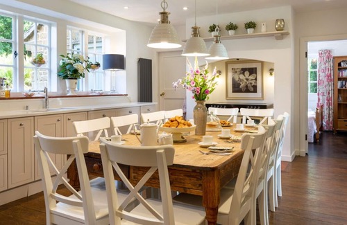 Stinchcombe Villa | Wildwood Manor - Eight Bedroom Villa, Sleeps 18