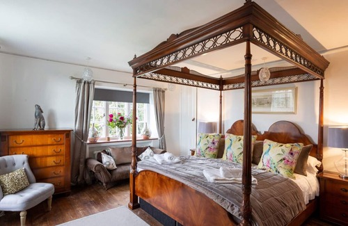 Stinchcombe Villa | Wildwood Manor - Eight Bedroom Villa, Sleeps 18