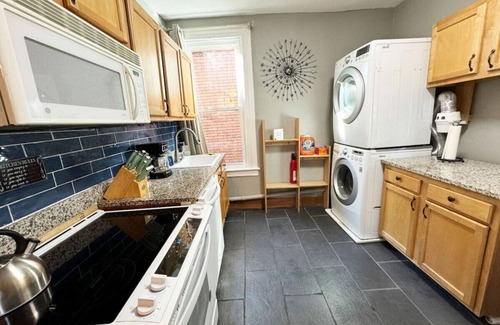 Wilkinsburg Apartment | Wilkinsburg Sanctuary w/Free Street Parking