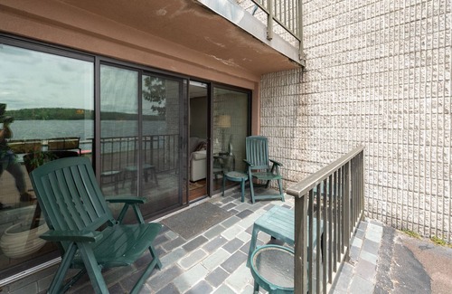 Thayerville Condo | Will O' The Wisp 102B: One Bedroom Lakefront Condo with Fireplace & Free WIFI!