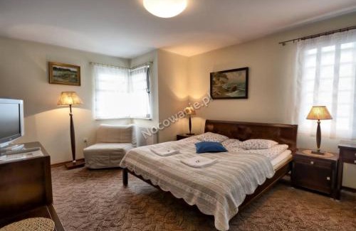 Wzgorze Swietego Maksymiliana Bed & Breakfast | Willa Anna
