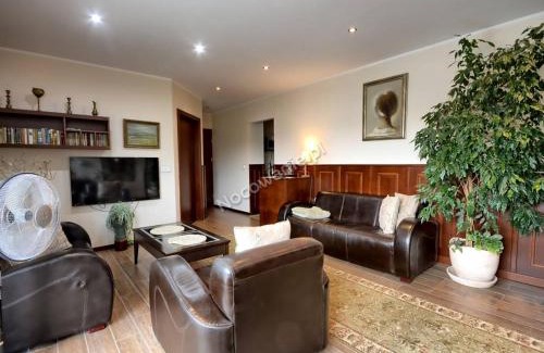 Wzgorze Swietego Maksymiliana Bed & Breakfast | Willa Anna